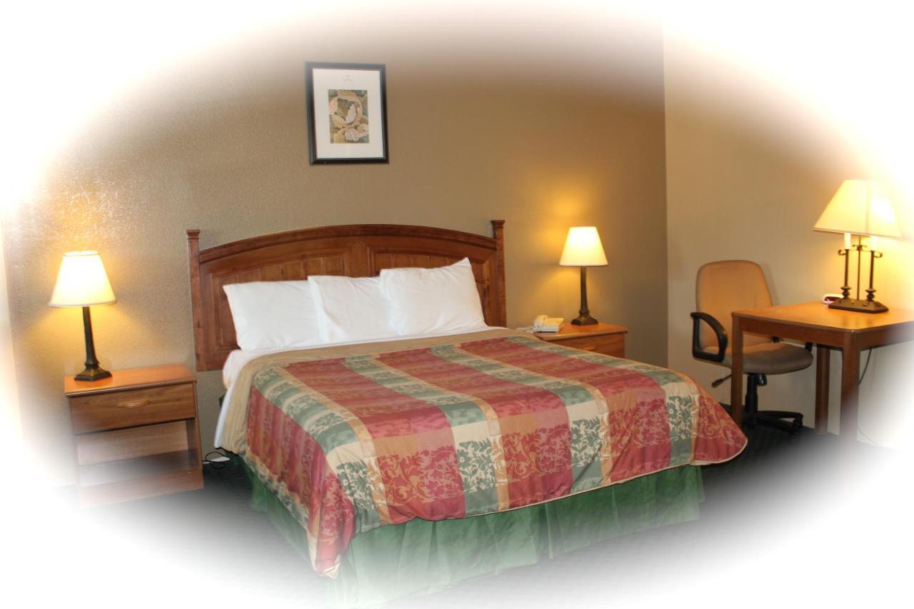 Holland Inn And Suites Тафт Номер фото